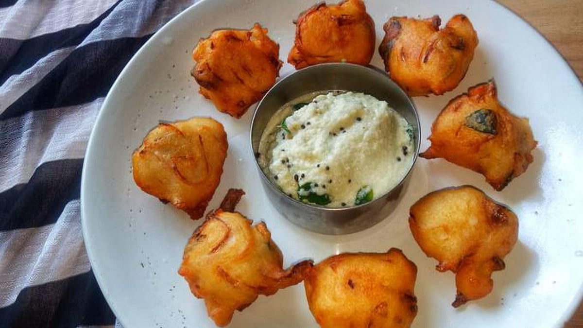 உங்க வீட்ல இட்லி மாவு இருக்கா? அப்போ இந்த போண்டா செஞ்சு பாருங்க. 