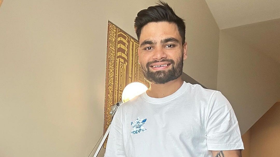 வீடுகளுக்கு சிலிண்டர் போட்ட ரிங்கு சிங்.. இன்று இந்தியாவின் Best Finisherஆக உருவானது எப்படி?