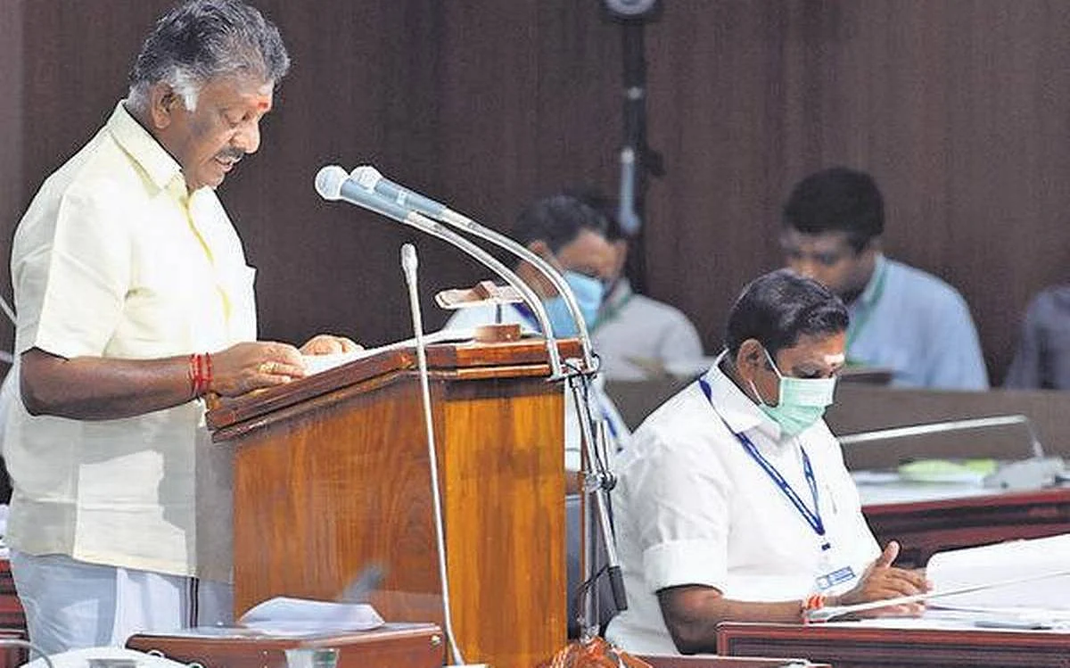 அம்மா காலத்து அதிமுக எங்கே?
