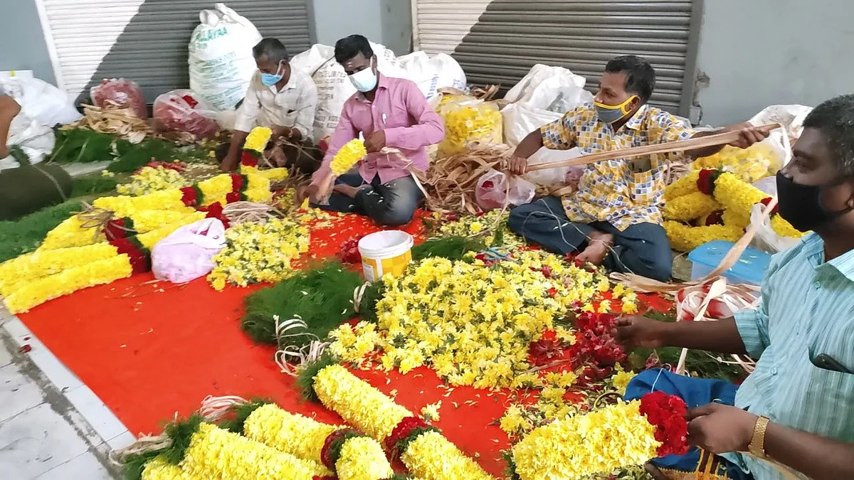 விநாயகர் சதுர்த்தி- பரபரப்பில்லாத பூ வியாபாரம்