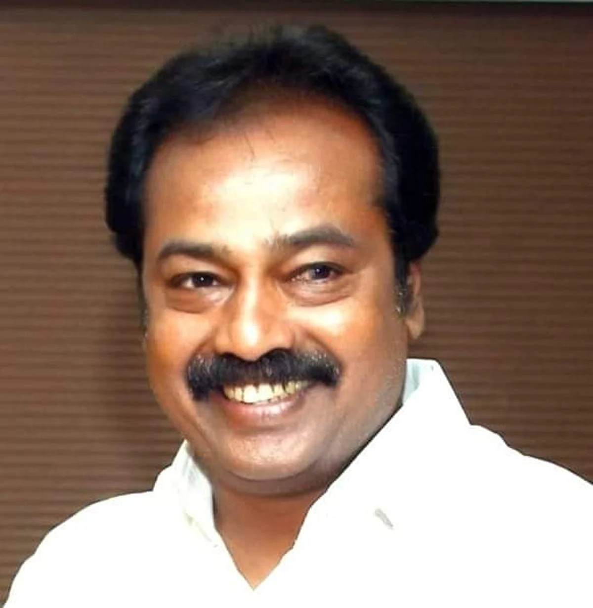 ஆட்டம்காட்டும் அதிரடிச் செல்லம்!