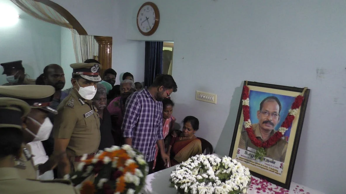 பூமிநாதன் இல்லத்தில்..