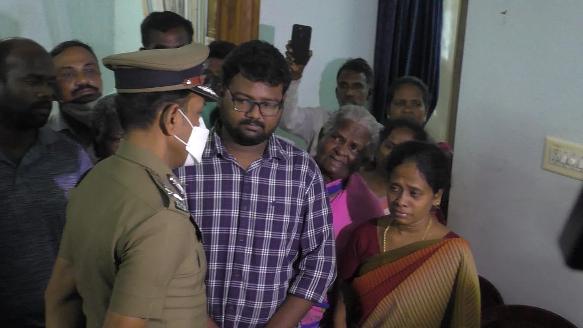 பூமிநாதன் குடும்பத்தினருக்கு ஆறுதல்