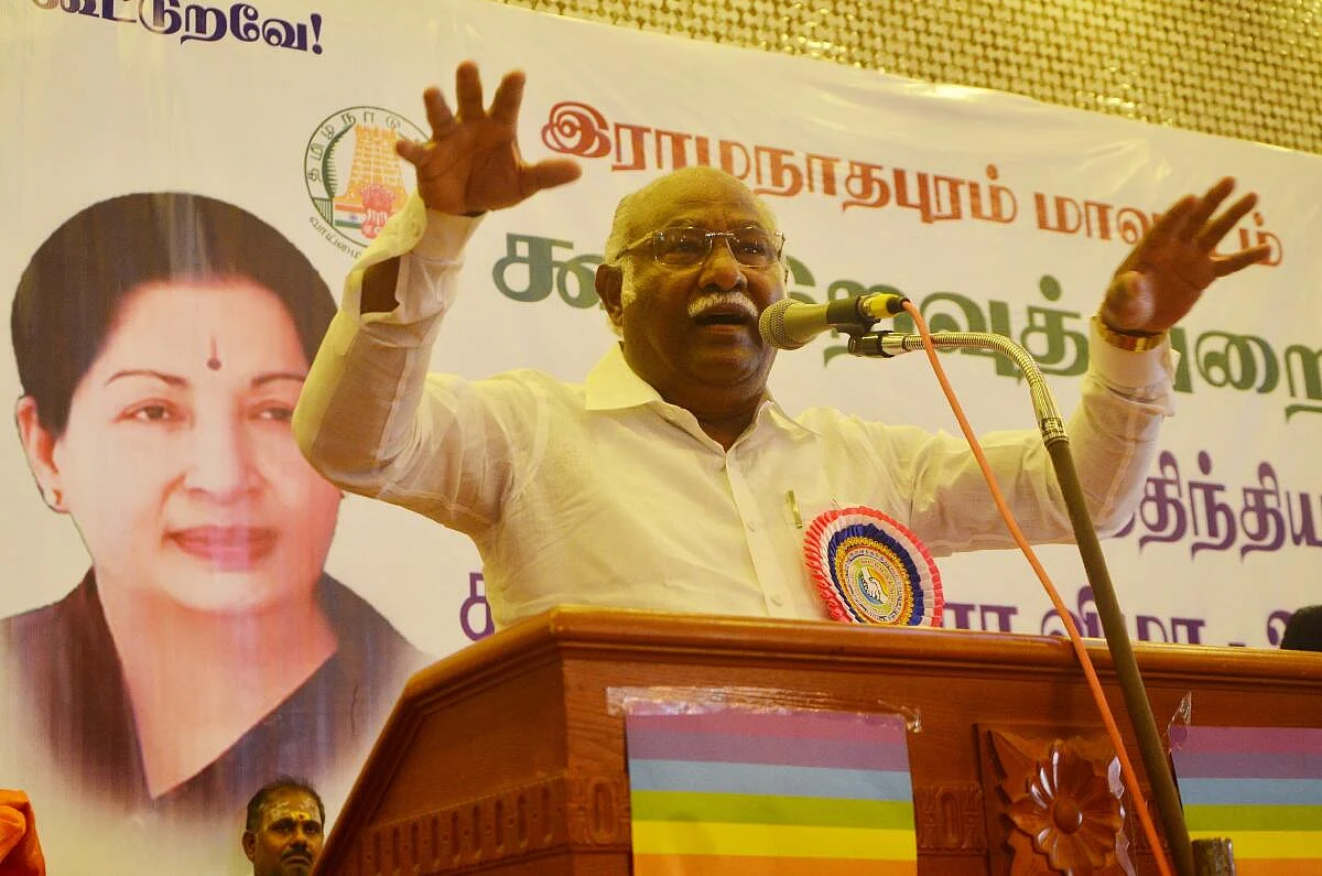 யார் இந்த அன்வர் ராஜா?
