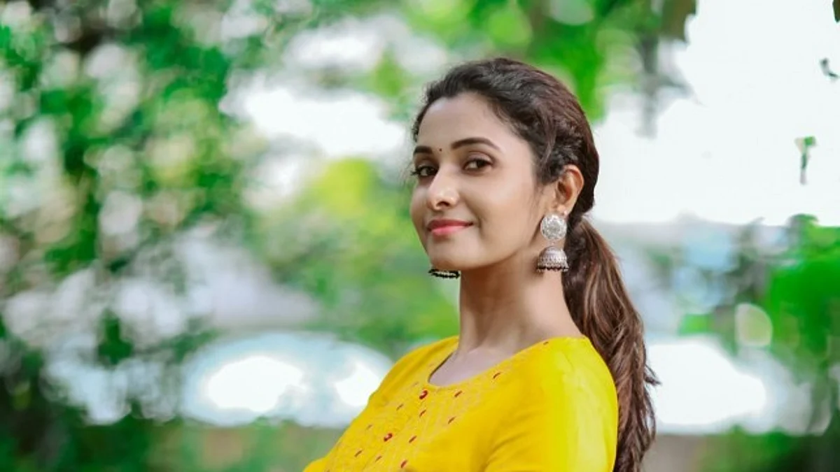 இயல்பான நடிப்பால் ஈர்க்கும் பிரியா பவானி சங்கர்!