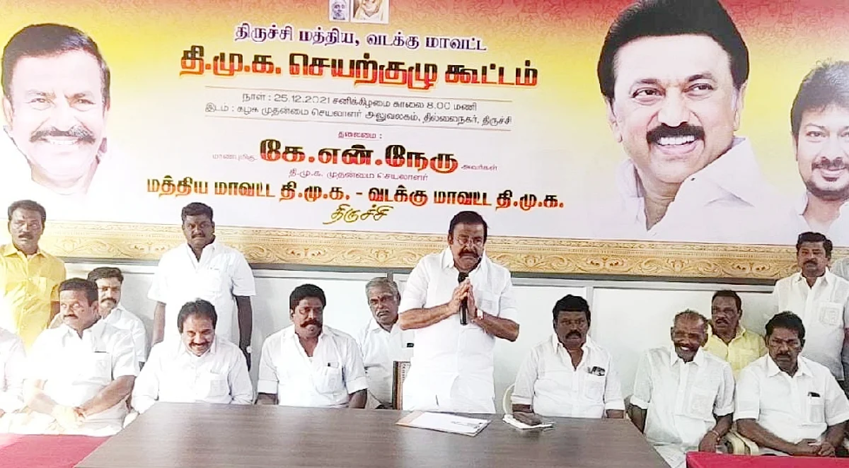 எங்கள நகர்த்திட்டு மந்திரி ஆகுறதுக்கு நிறையப் பேர் பின்னால நிக்கிறாங்க!