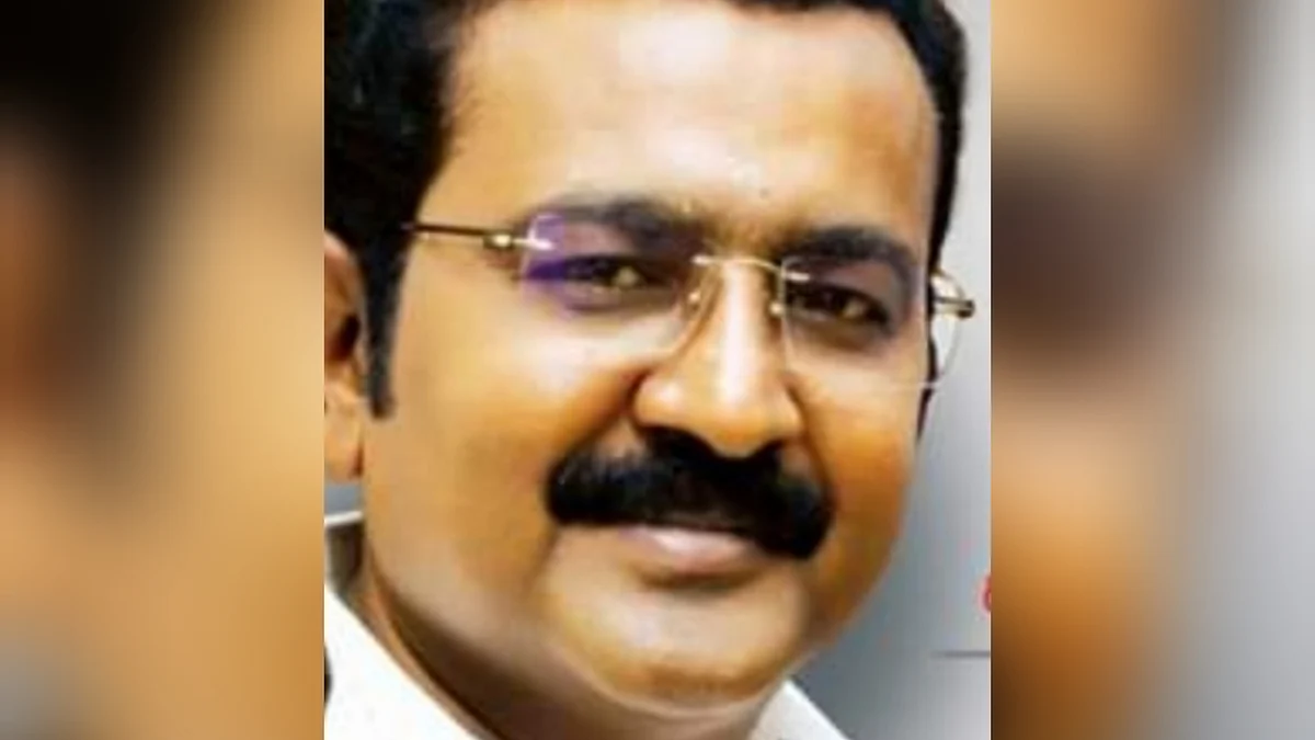 வீட்டுச் சாவியையும் பிடுங்கீட்டாங்க!