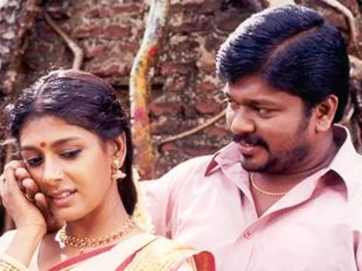 ‘அழகி’