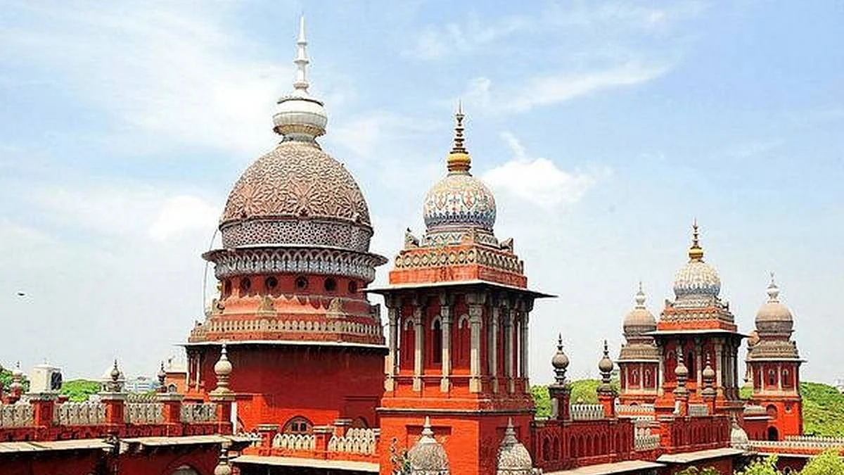 அவினாசி மசூதி விரிவாக்கத்துக்கு உயர் நீதிமன்றம் இடைக்கால தடை