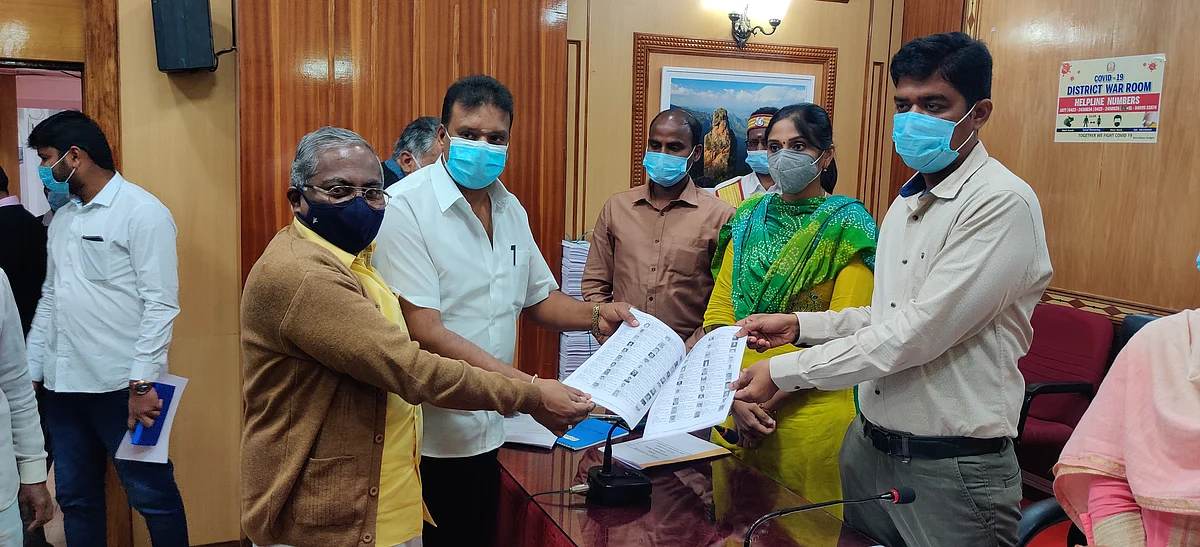நீலகிரி மாவட்டத்தில் மொத்தம் 5,87,686 வாக்காளர்கள்