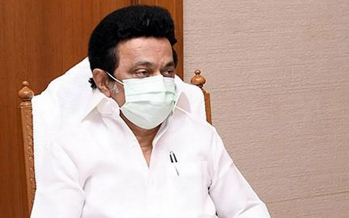 `தமிழக மாணவர்கள் நாடு திரும்புவதற்கான செலவை அரசே ஏற்கும்'