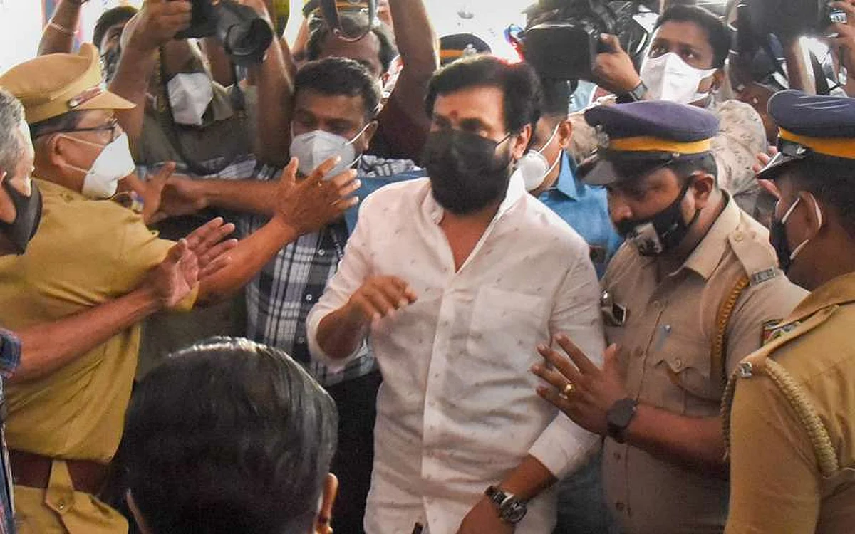 கொலை சதி வழக்கு: நடிகர் திலீப்பிடம் மீண்டும் விசாரிக்க முடிவு
