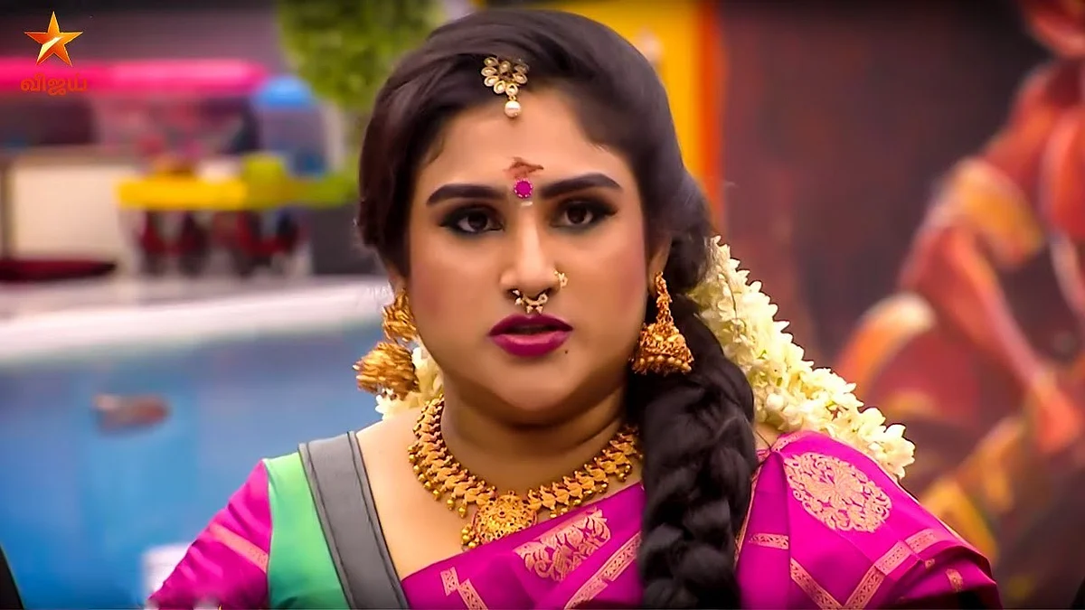 ‘பிக்பாஸ் நிகழ்ச்சியிலிருந்து நான் வெளியேற யார் காரணம்?’ -வனிதா விளக்கம்!