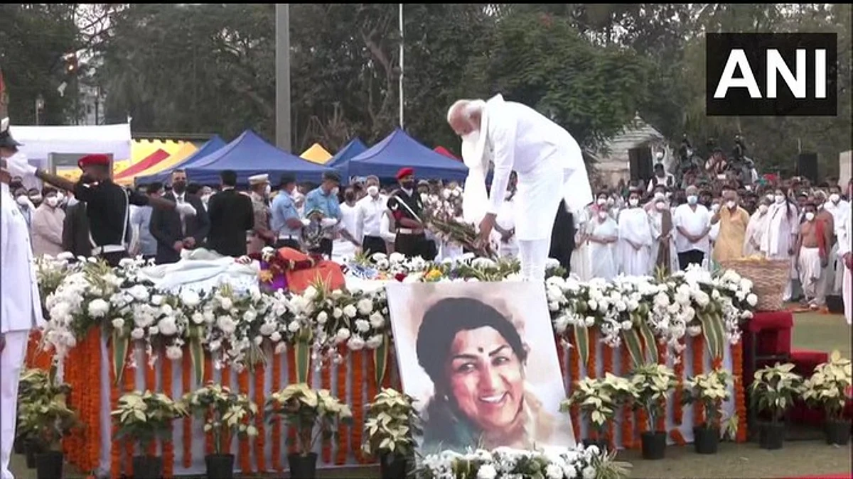 லதா மங்கேஷ்கர் உடலுக்கு அஞ்சலி செலுத்திய பிரதமர் மோடி