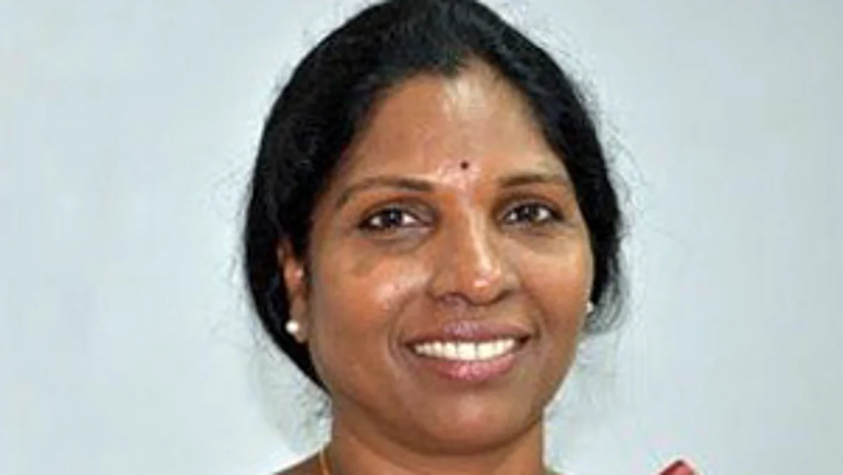 சமூக சமத்துவப்படை தலைவர் சிவகாமி ஐஏஎஸ்