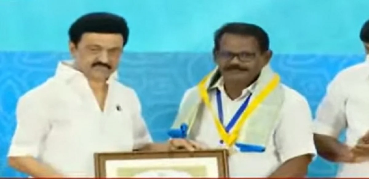 தமிழ் அறிஞர்களுக்கு விருது வழங்கினார் முதல்வர் ஸ்டாலின்