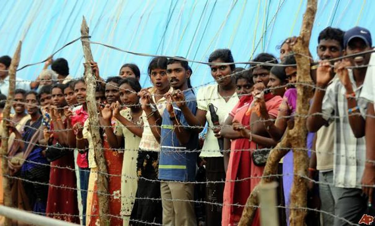 அகதியாய் துரத்தியடிக்கும் பொருளாதார நெருக்கடி!