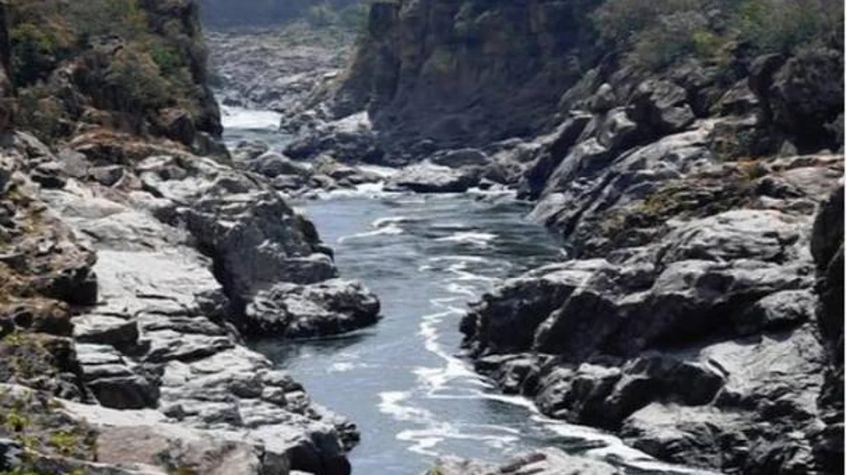 தமிழக அரசின் தனித் தீர்மானம் கர்நாடகத்தை தடுக்குமா?
