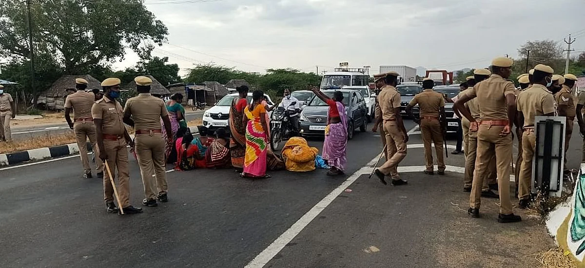 அரசியலாக்கப்படுகிறதா மேலூர் மாணவி பாலியல் வன்கொடுமை விவகாரம்?