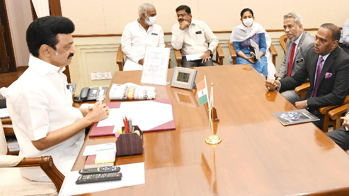 `தமிழக மாணவர்களுக்கு உதவுகிறோம்'- முதல்வரிடம் மலேசிய அமைச்சர் உறுதி