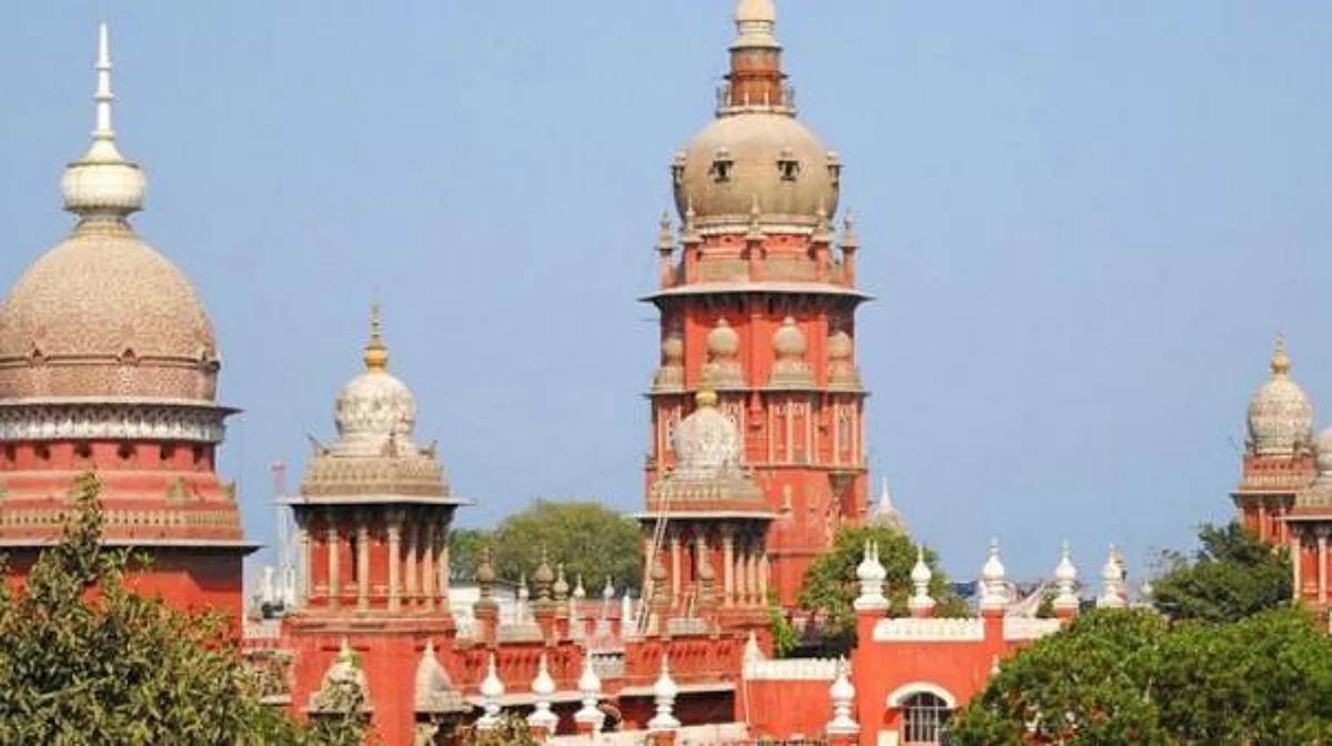 ஆடைக் கட்டுப்பாடு அமலில் உள்ள கோயில்களில் மட்டும் அறிவிப்புப் பலகைகள்: உயர் நீதிமன்றம் உத்தரவு