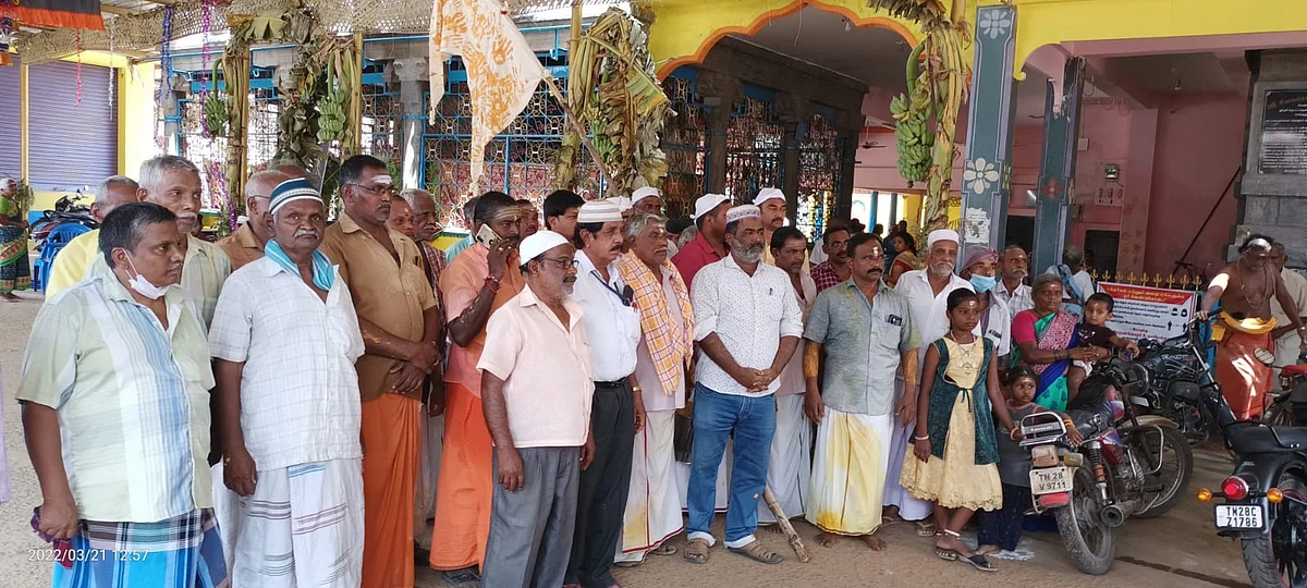 பங்குனி உத்திர விழாவில் பங்கேற்கும் முஸ்லிம் மக்கள்