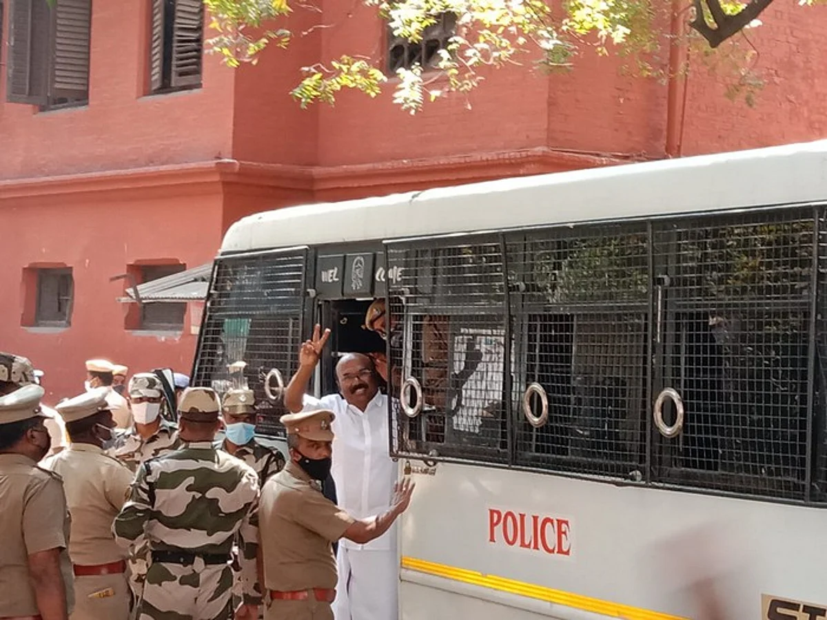 ஜெயக்குமார் ஜாமீன் கோரி மனு: காவல்துறைக்கு நோட்டீஸ்