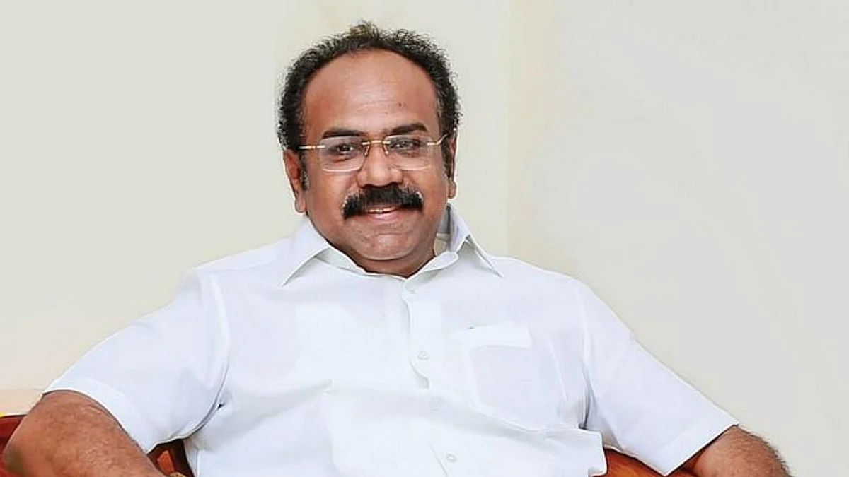 எடப்பாடியின் குற்றச்சாட்டுகளுக்கு தங்கம் தென்னரசு துபாயிலிருந்து சுடச்சுட பதில்!