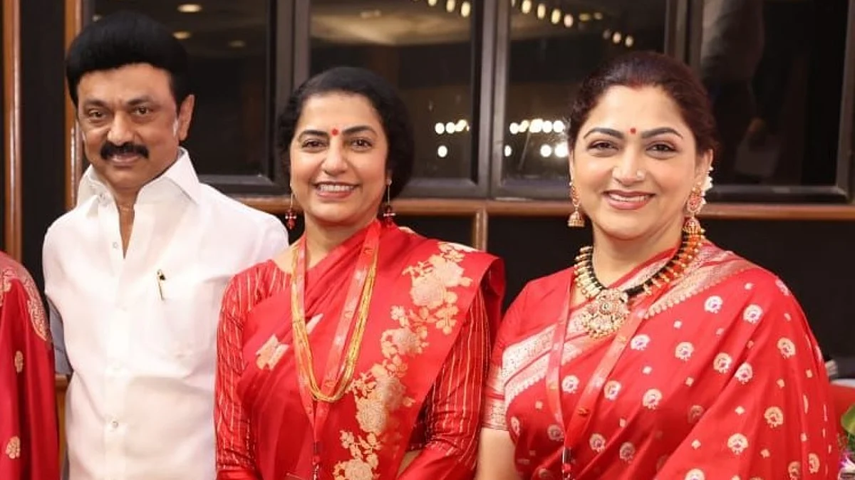 முதல்வர் ஸ்டாலினுடன் புகைப்படம் எடுத்துக் கொண்ட குஷ்பு