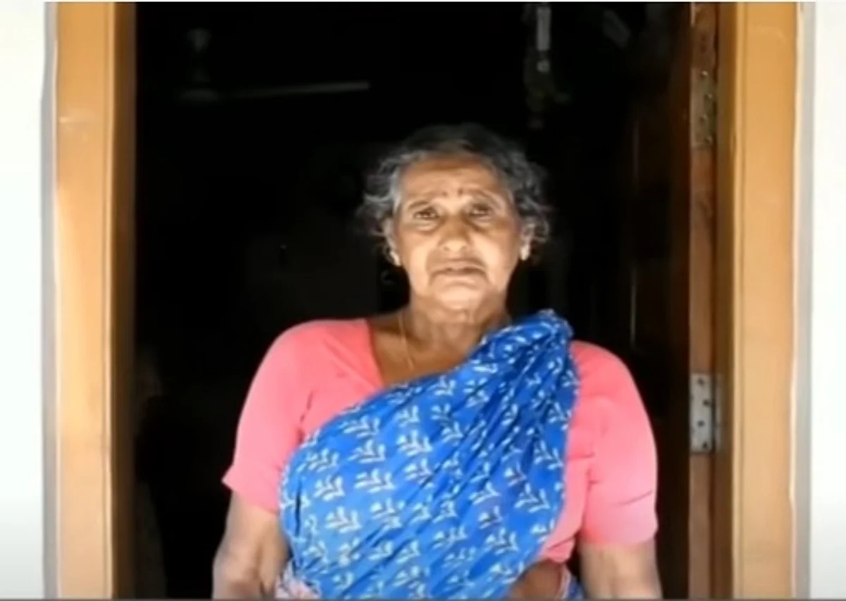 வீட்டிலிருப்பதோ 3 பல்புதான்... மின் கட்டணமோ ரூ.25,071... `ஷாக்'கான மூதாட்டி