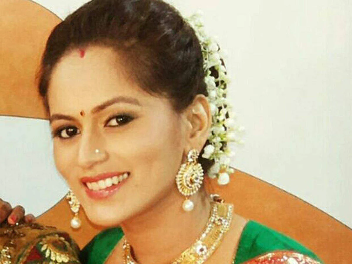ஆன்லைனில் கசிந்த பிரபல நடிகையின் நம்பர்: ஆபாச அழைப்பால் அதிர்ச்சி