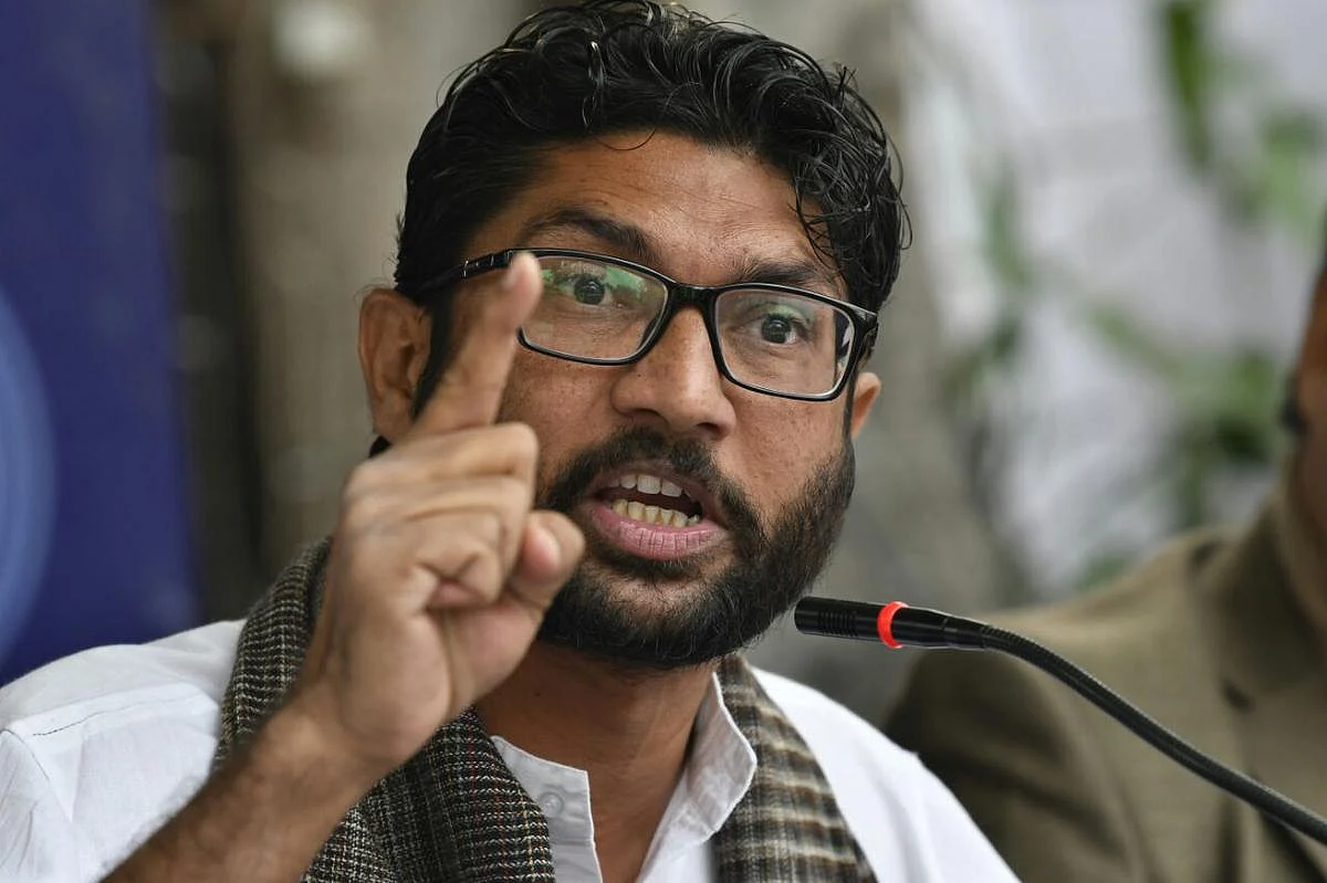 ‘உண்மையை உங்களால் சிறைப்பிடிக்கவே முடியாது மோடி ஜி!’ - ஜிக்னேஷ் கைதுக்கு ராகுல் கண்டனம்