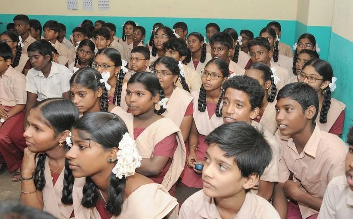 தகிக்கும் வகுப்பறைகள்: பிரச்சினைகளும் தீர்வுகளும்!