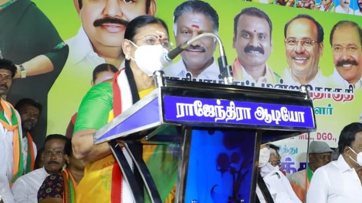 `சனிக்கிழமை தாேறும் கையெழுத்துப்போடணும்'- சரோஜா, கணவருக்கு நிபந்தனை ஜாமீன்