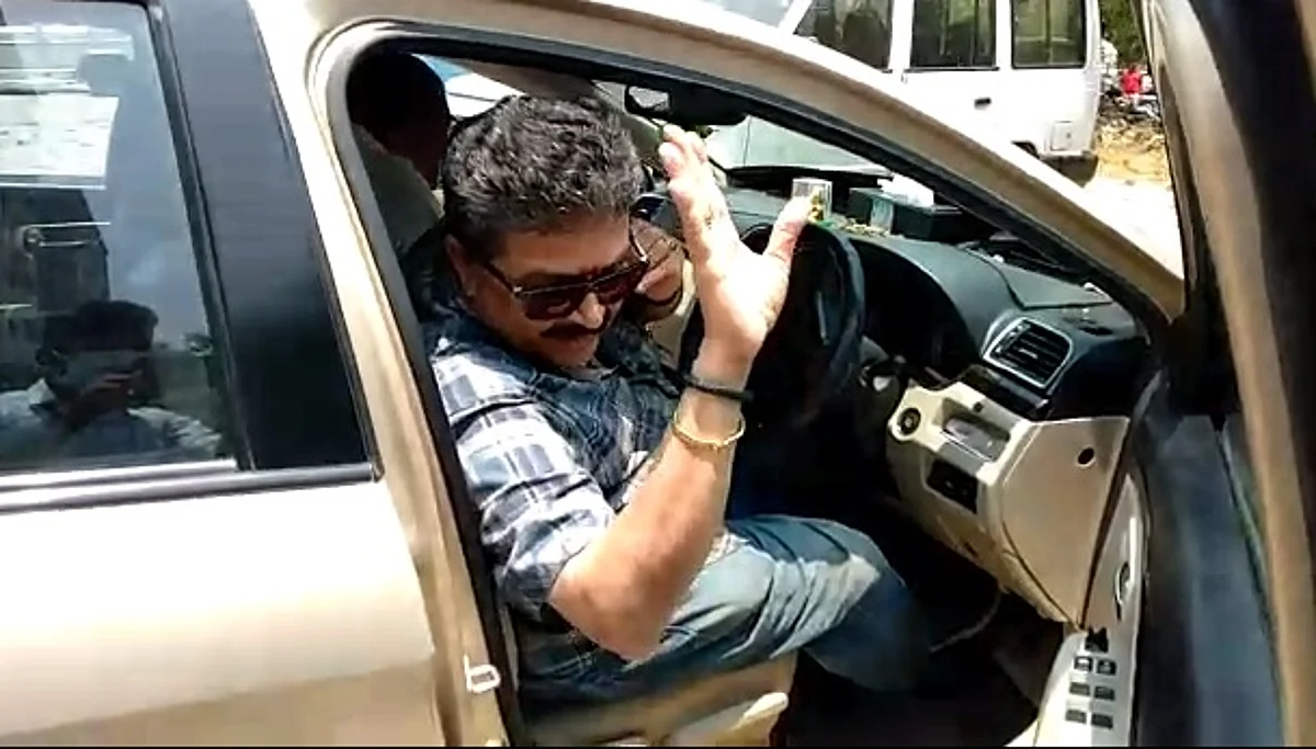 `தவறுக்கு மன்னிப்பு கேட்பதில் வெட்கப்படவில்லை'