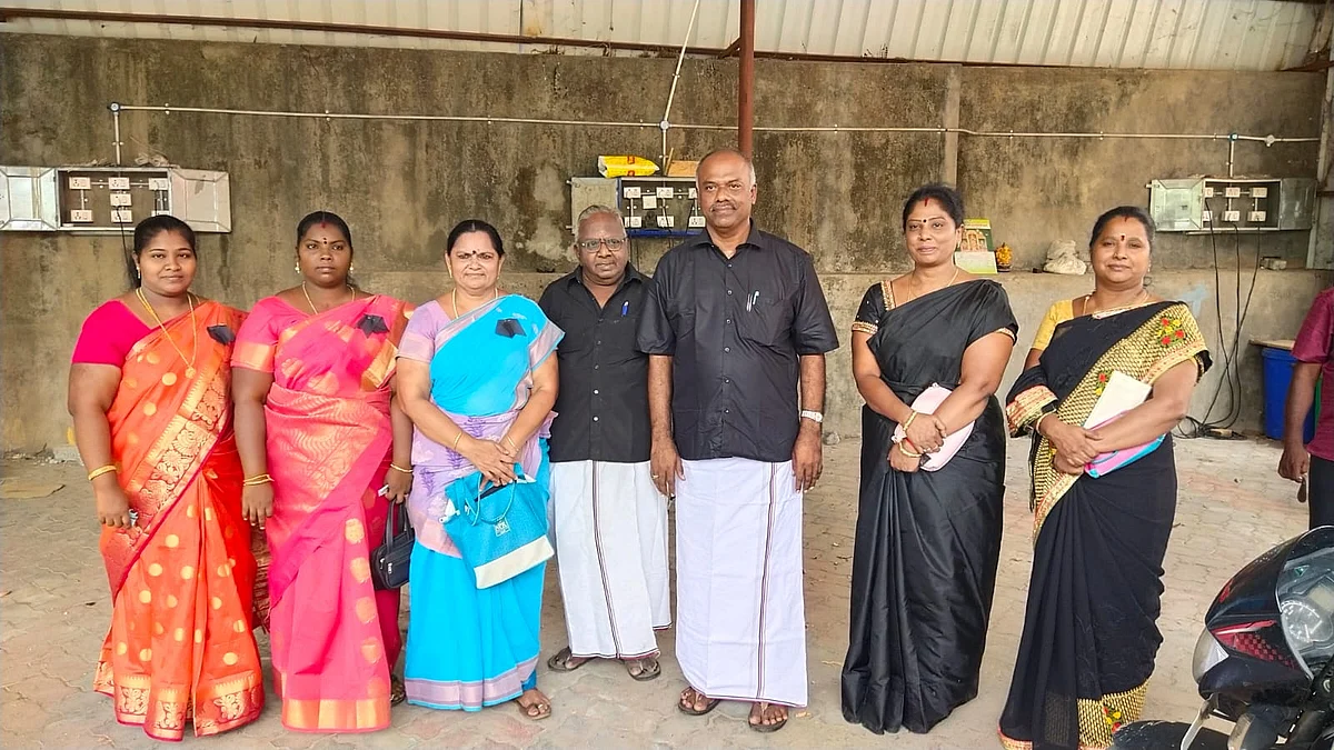 ஓபிஎஸ் தம்பி தலைமையில் வெளிநடப்பு செய்த அதிமுகவினர்