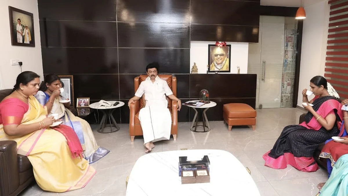 முதல்வரைச் சந்தித்த மூன்றாம் பாலினத்தவர்!