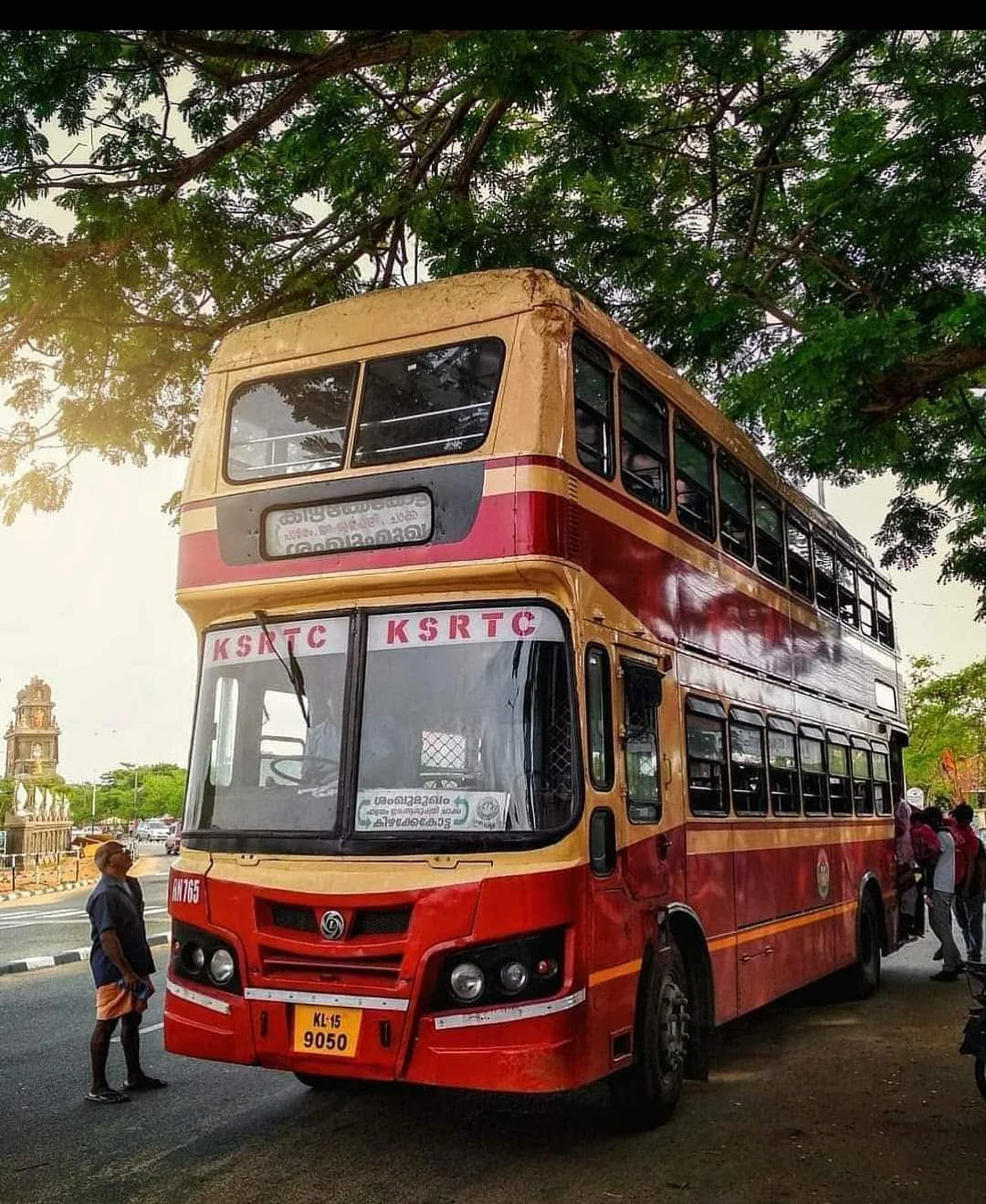 கட்டணம் ரூ.350, ஒருநாள் முழுவதும் பயணிக்கலாம்: வந்துவிட்டது மொட்டை மாடி பேருந்து