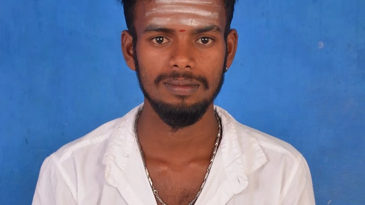 இரவு 10 மணி... நண்பர்கள் கண்முன்னே வாலிபருக்கு நடந்த பயங்கரம்