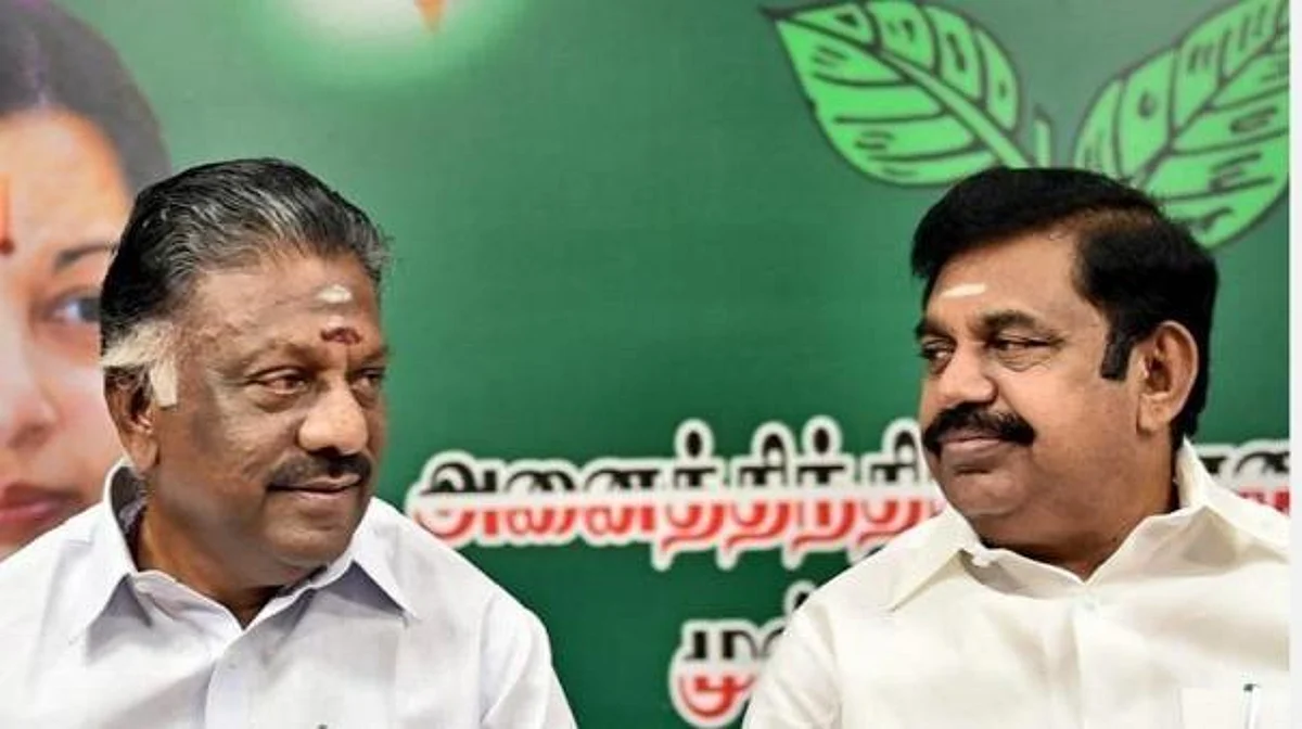 ஓபிஎஸ், ஈபிஎஸ் முன்னிலையில்
அதிமுகவினர் கோஷ்டி மோதல்!