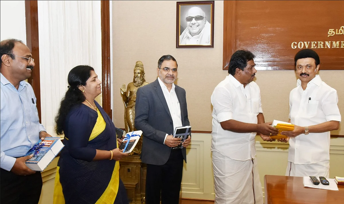 அதிக வருவாயை குவித்தது பதிவுத் துறை, வணிகவரித் துறை