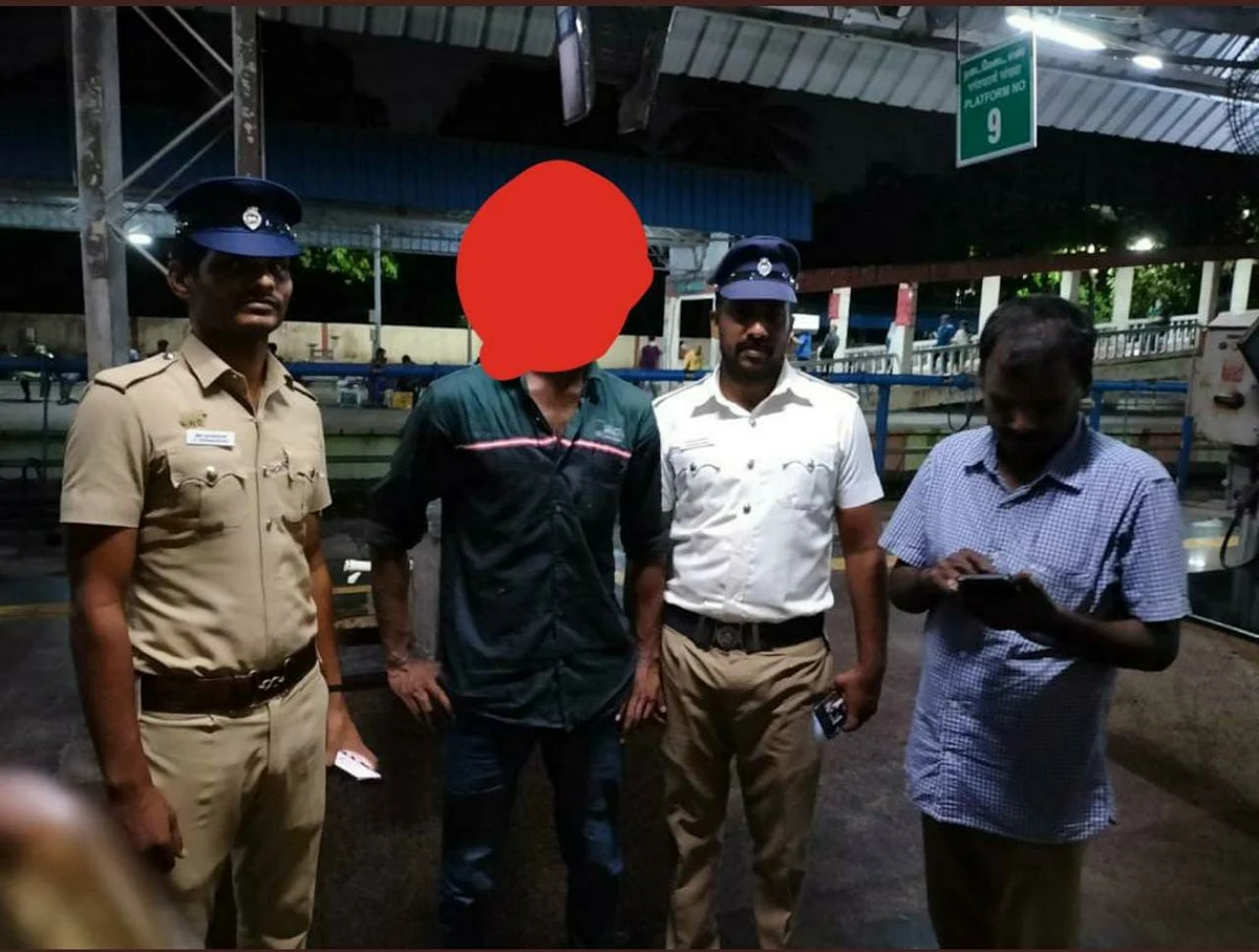 ஓடும் ரயிலில் பயணிகளுக்கு தொல்லை... ட்விட்டரில் பறந்த புகார்... சிக்கிய சி.ஆர்.பி.எப் வீரர்