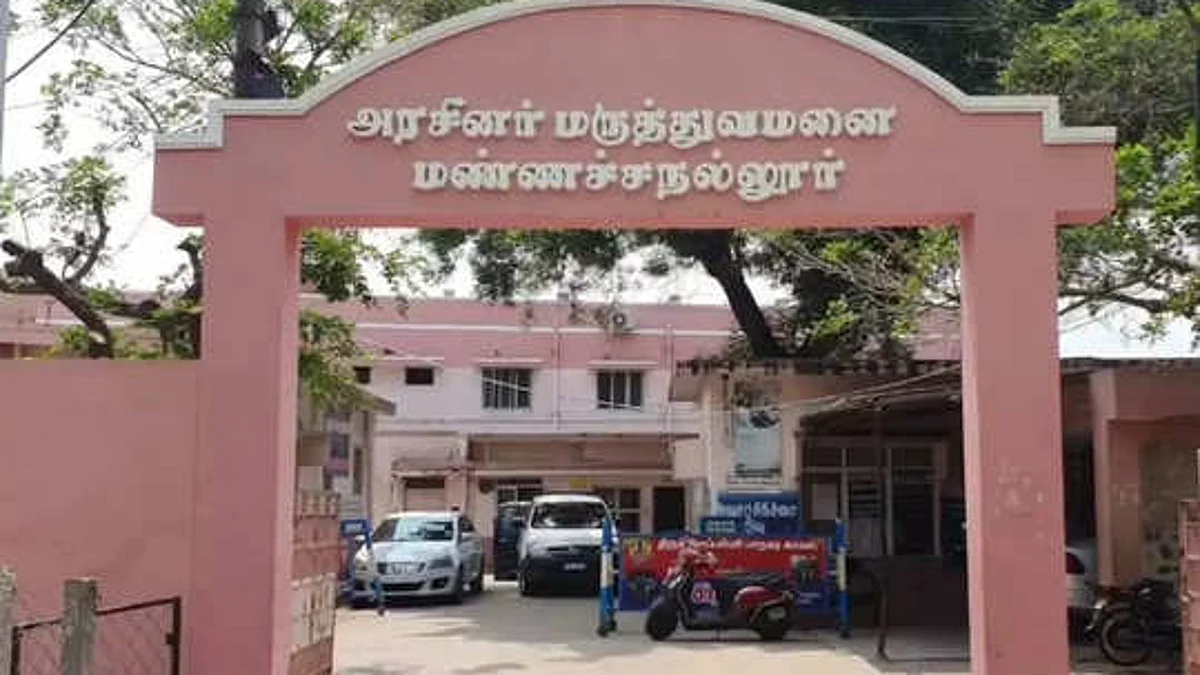 அரசு மருத்துவமனை அறுவை சிகிச்சை அறையில் அழுகிய சடலம்... பதறிய பொதுமக்கள்