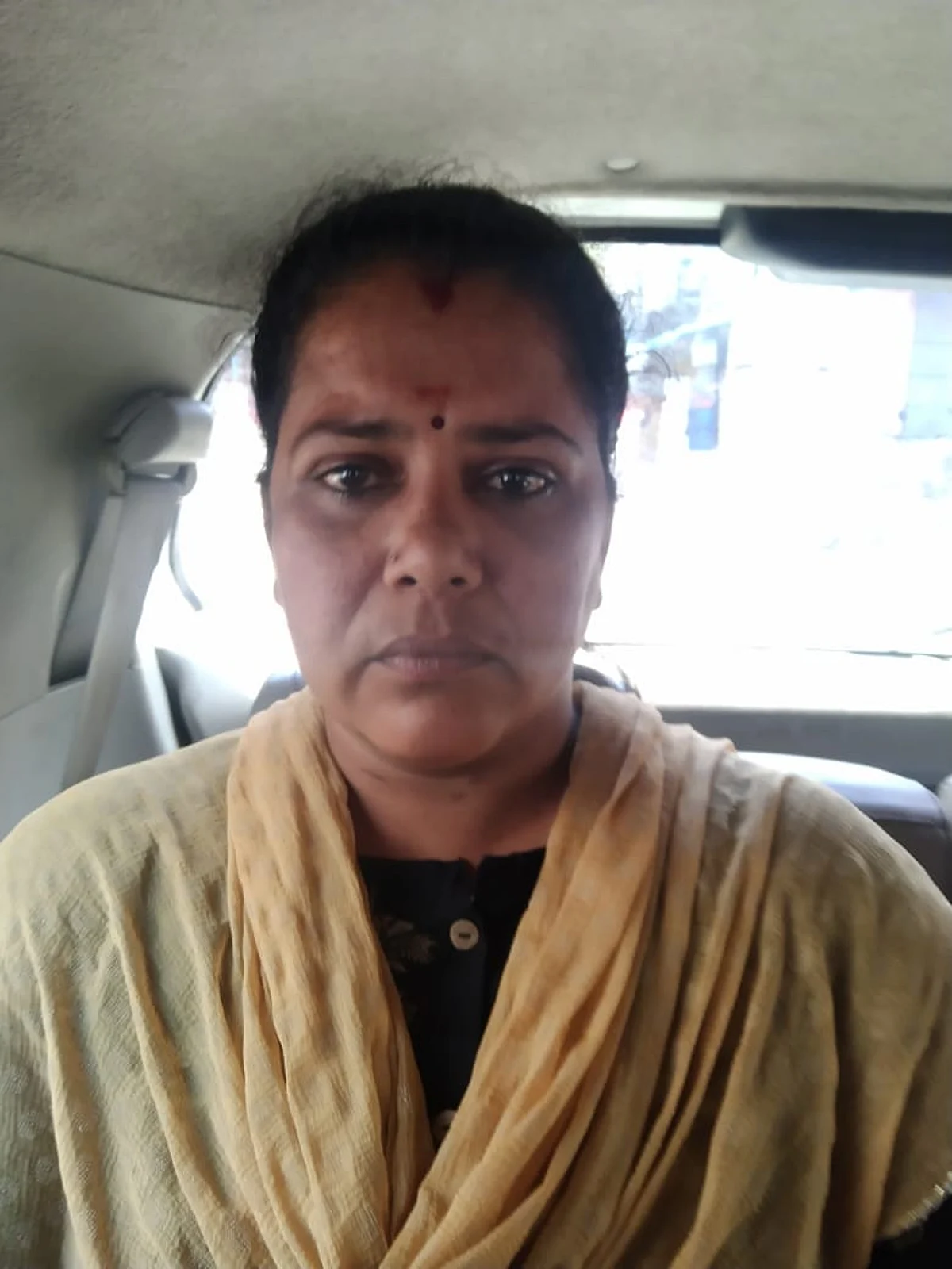 `நம்பி போனேன், ஆபாச வீடியோ எடுத்துவிட்டனர்'- பேராசிரியரை மிரளவைத்த பெண்கள் கைது