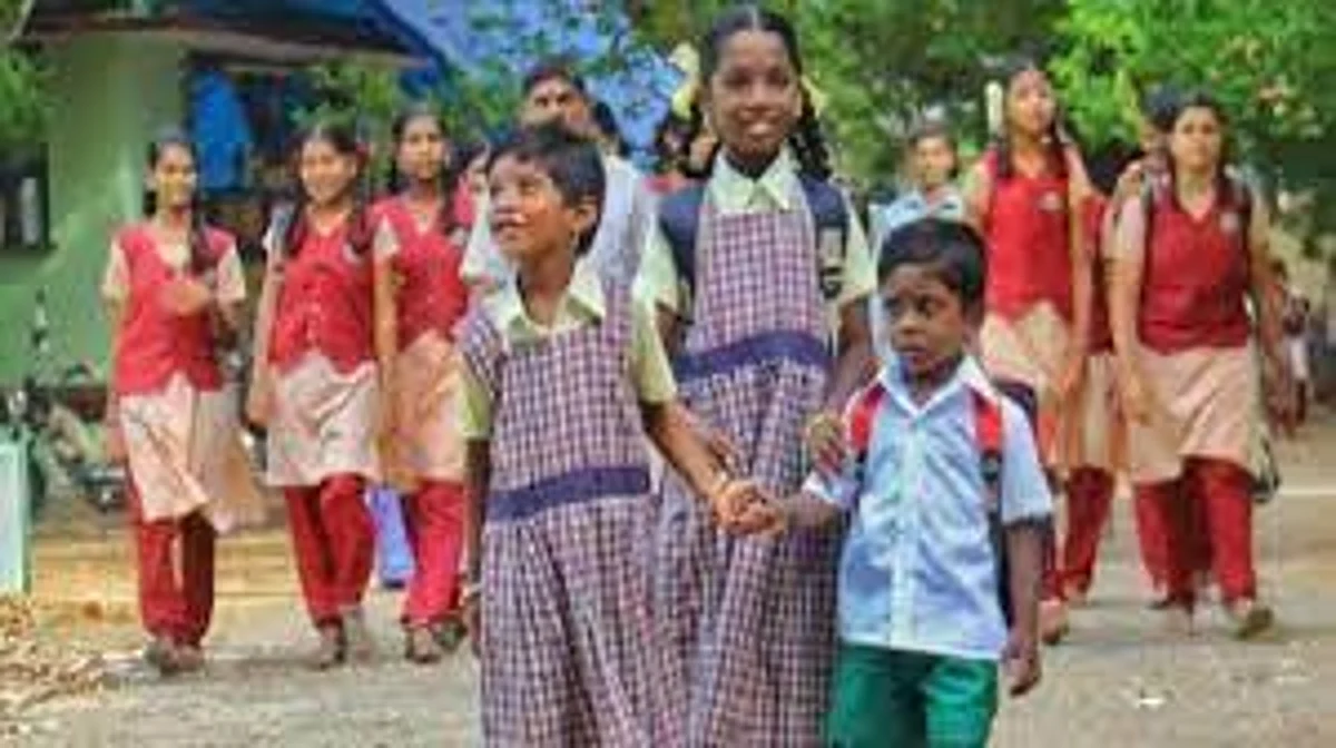 பள்ளிகள் திறப்பு, பொதுத் தேர்வு தேதியை அறிவித்தார் அமைச்சர் அன்பில் மகேஷ்!