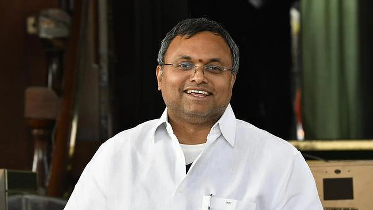 `எனது ரகசிய கோப்புகளை சிபிஐ எடுத்து சென்றுவிட்டது'- சபாநாயகரிடம் கார்த்தி சிதம்பரம் முறையீடு