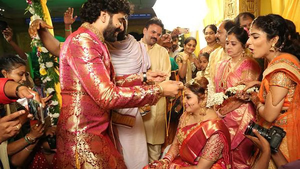 ‘நான் தாயாகப்போகிறேன்!’ - நமீதா பரவசம்