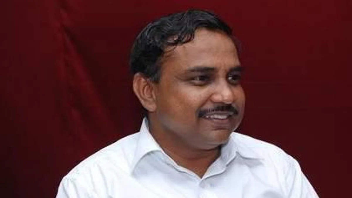 பொதுப் பள்ளிக்கான மாநில மேடை அமைப்பின் பொதுச்செயலாளர் பிரின்ஸ் கஜேந்திர பாபு