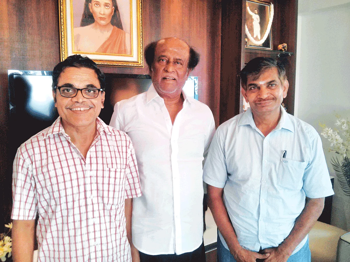 எழுத்தாளர்கள் சுபாவுடன்...
