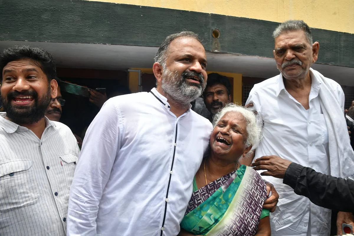 பேரறிவாளன் விடுதலை: என்ன சொல்கிறார்கள் பிரபலங்கள்!